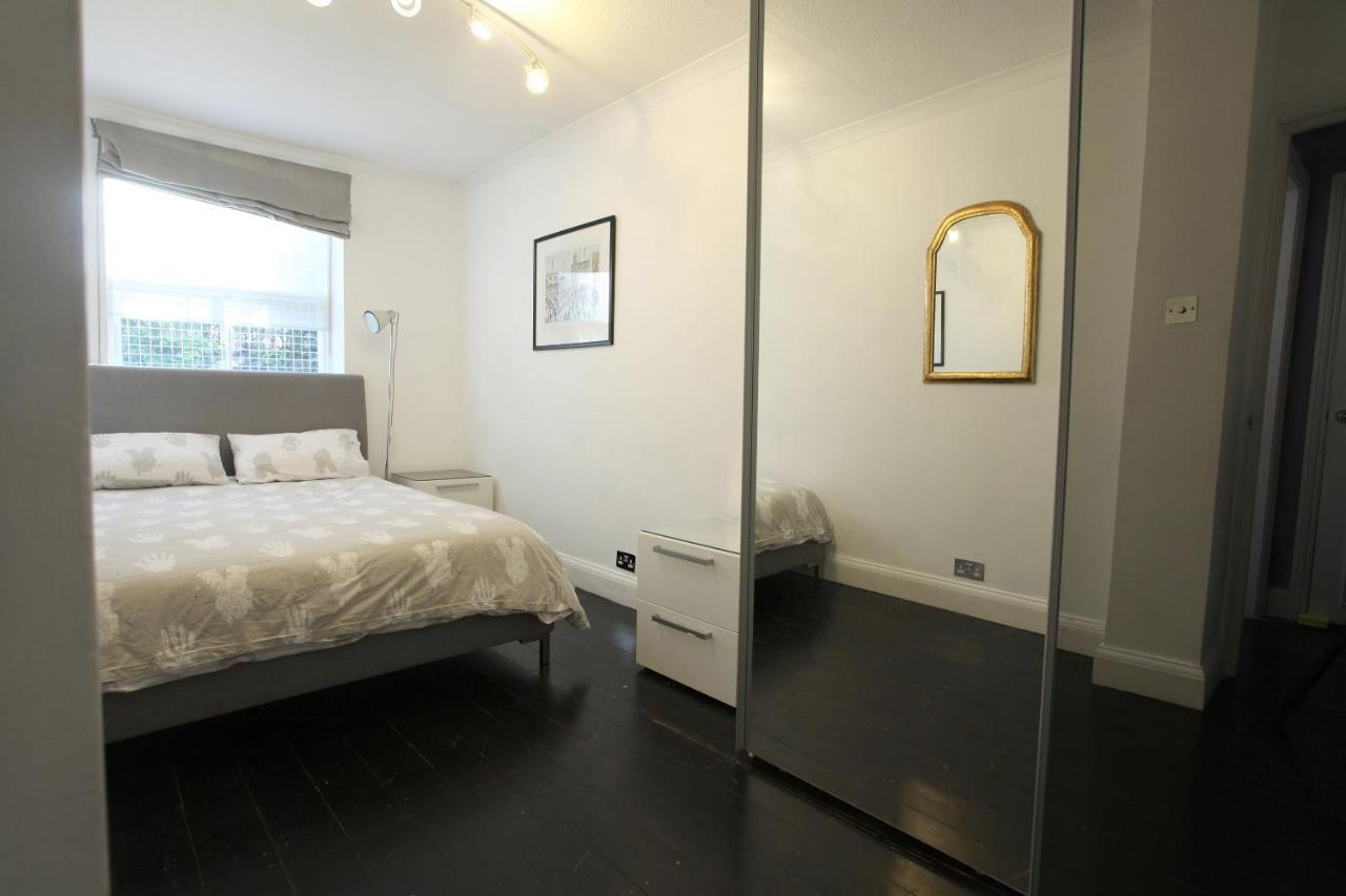 Walk To Notting Hill /Paddington 1 B/R With Patio Londres Exterior foto